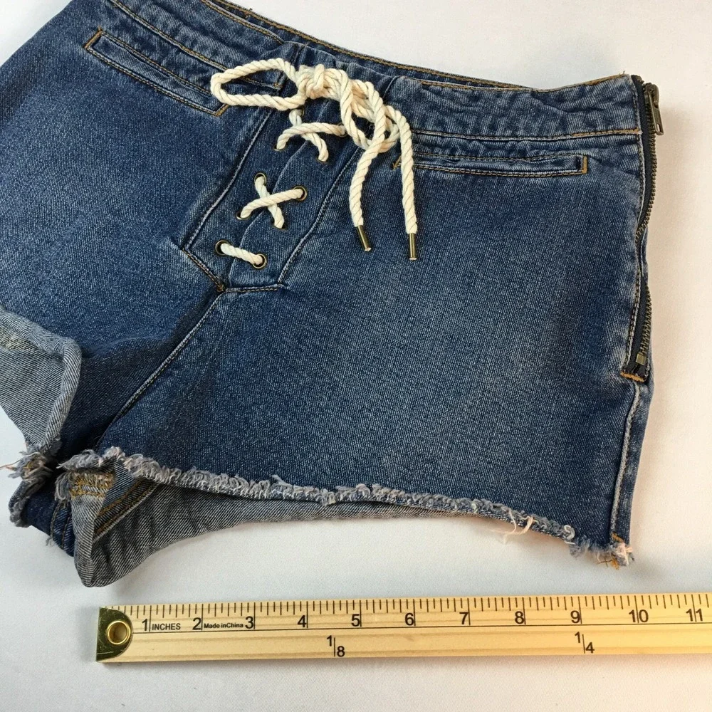 Y2K BDG High Waist‎ Lace Up Jeans Denim Shorts Cut-Off Grunge Preppy Women's 28
